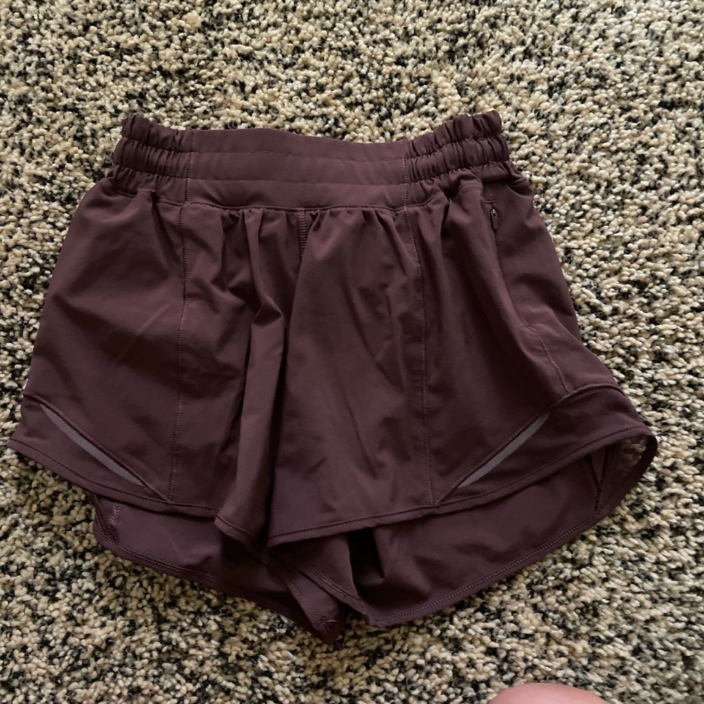 lululemon hotty hot HR shorts
